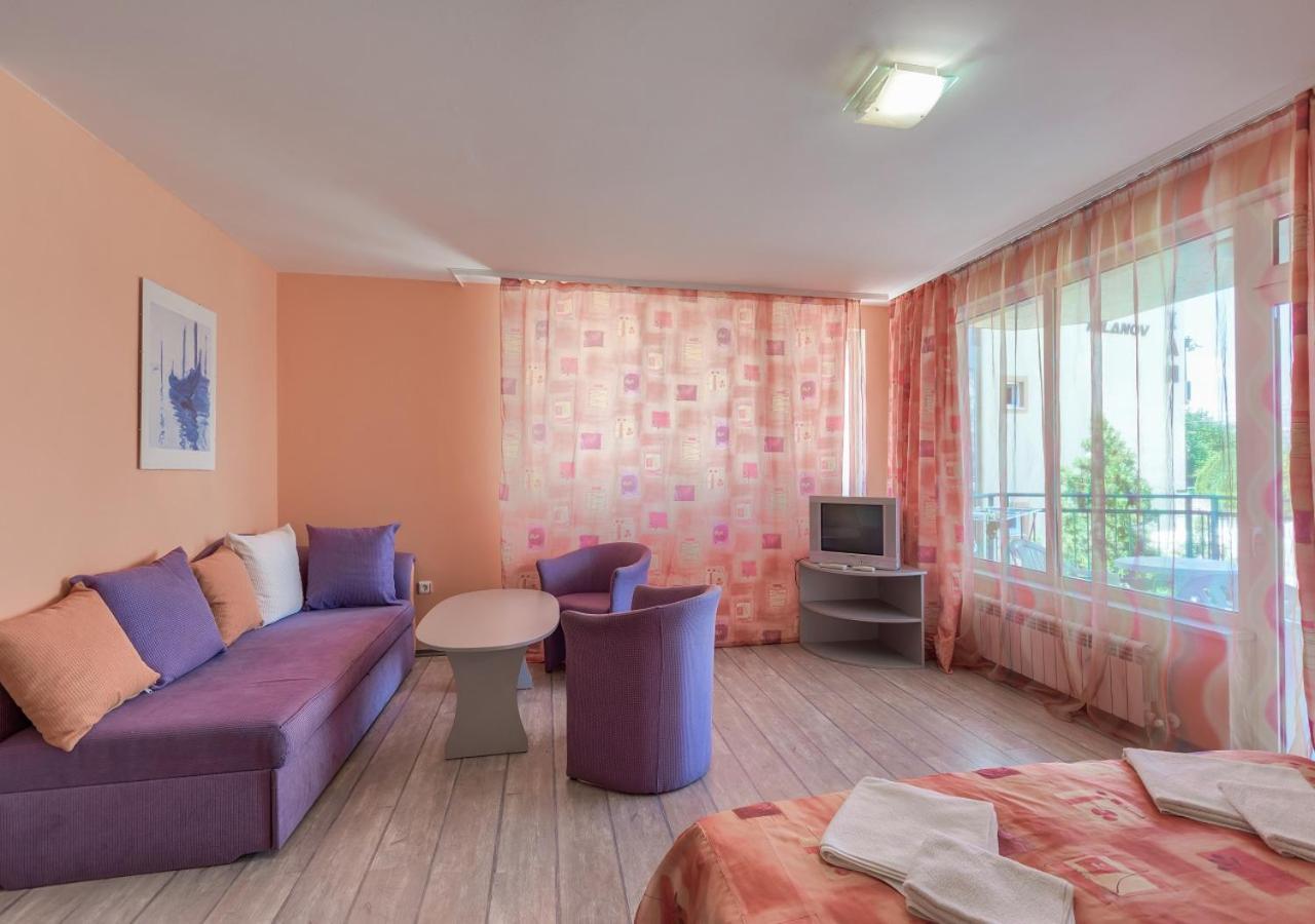 Hotel Fantastiko Ravda Exteriér fotografie