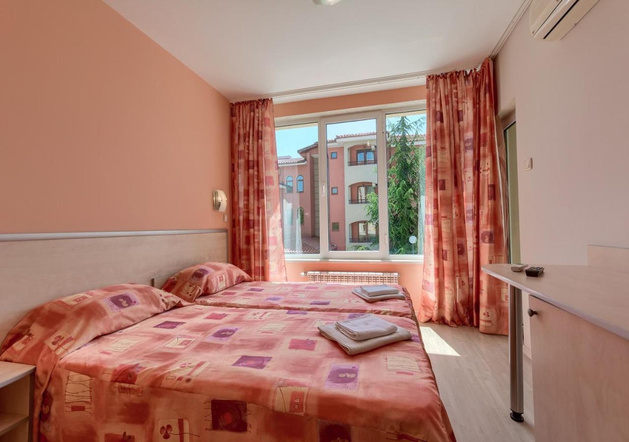 Hotel Fantastiko Ravda Exteriér fotografie