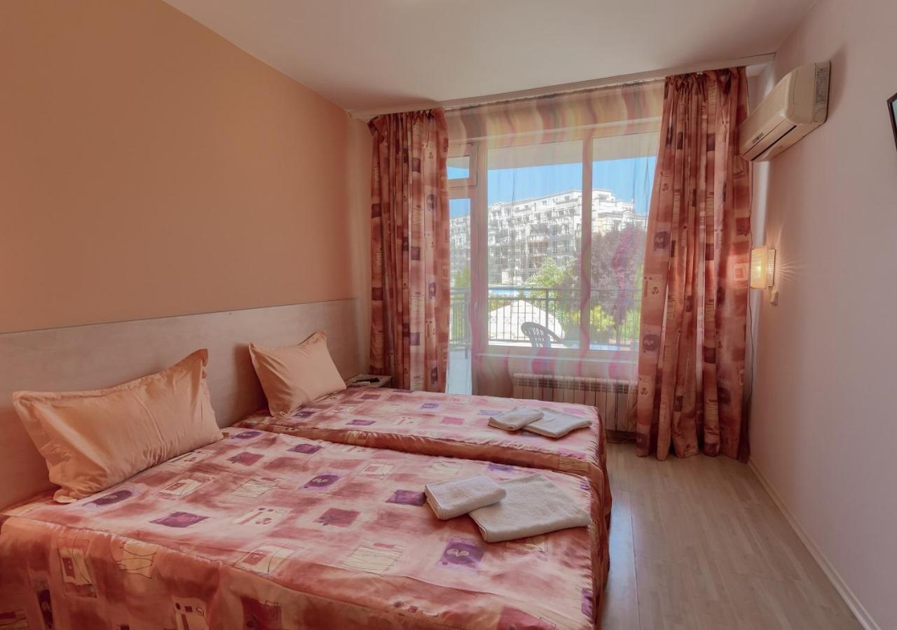 Hotel Fantastiko Ravda Exteriér fotografie